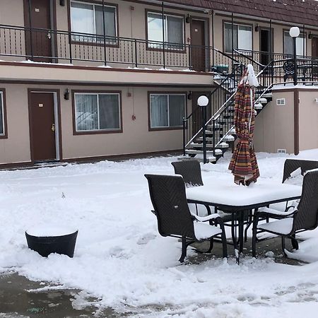 Bristlecone Motel Ely Bagian luar foto